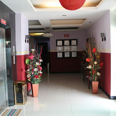 Hollywood Hotel Jakarta Exteriör bild