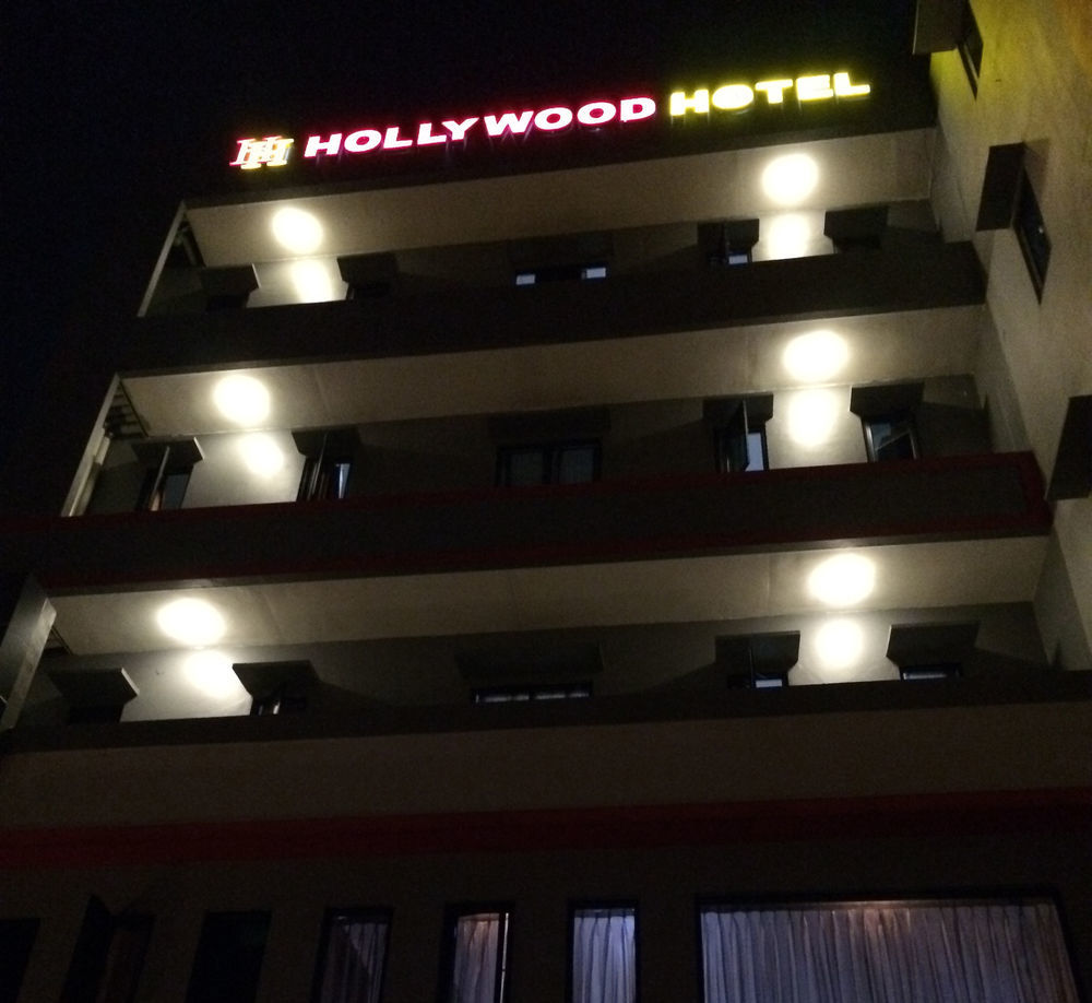 Hollywood Hotel Jakarta Exteriör bild