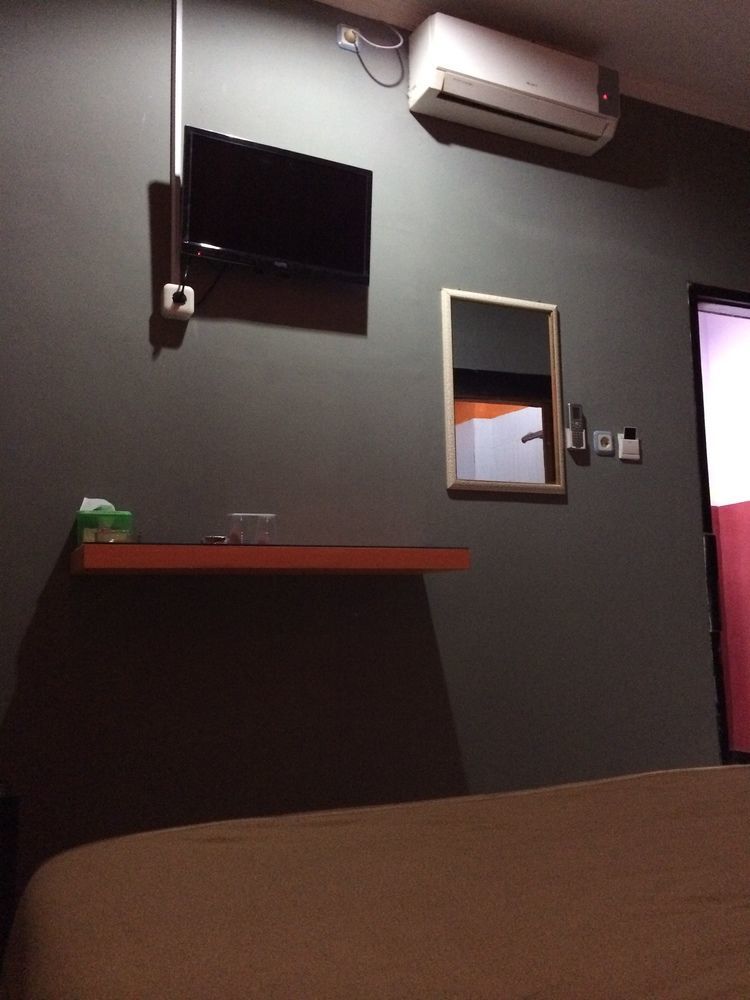 Hollywood Hotel Jakarta Exteriör bild