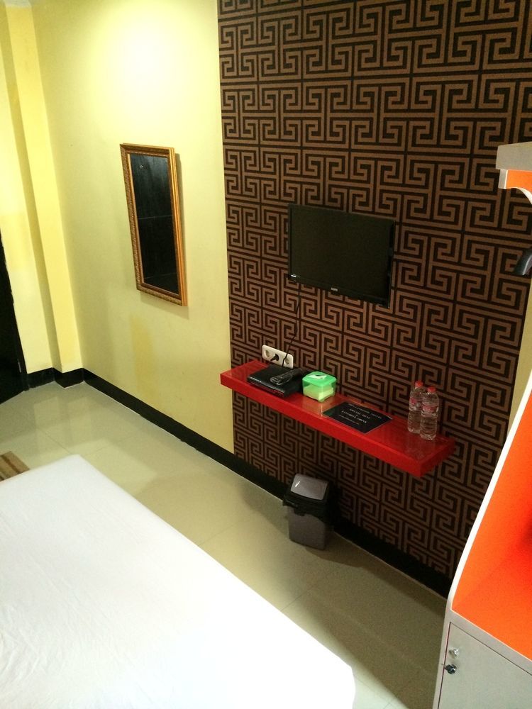 Hollywood Hotel Jakarta Exteriör bild