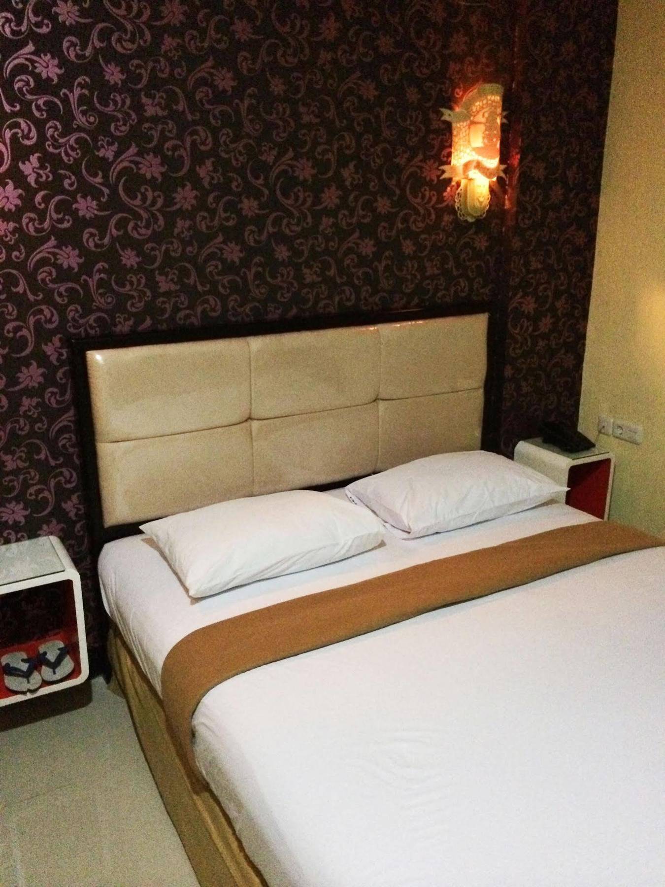 Hollywood Hotel Jakarta Exteriör bild
