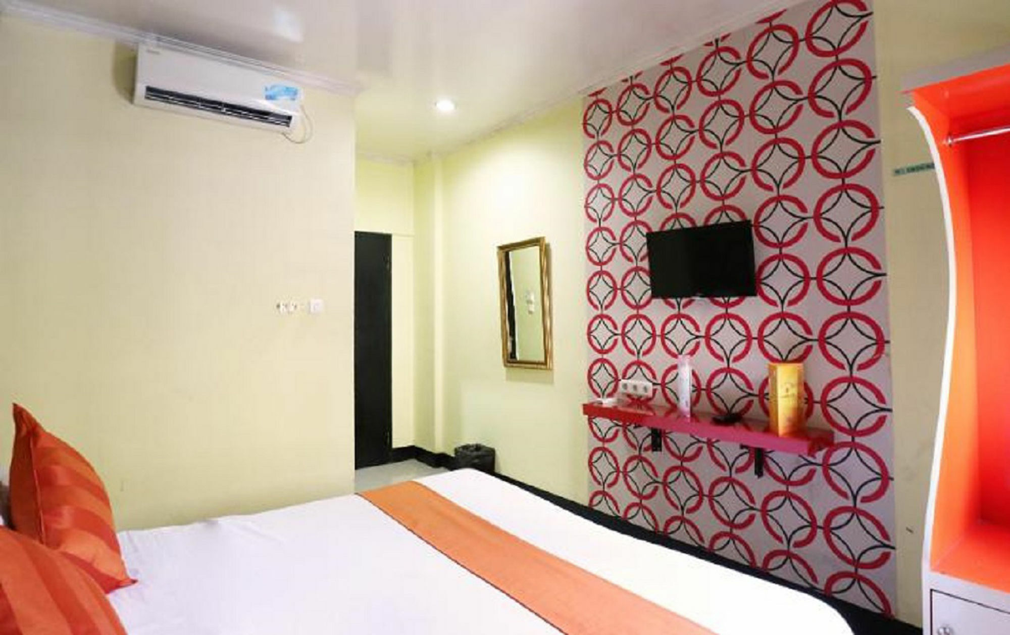 Hollywood Hotel Jakarta Exteriör bild